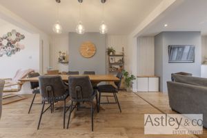 dining- click for photo gallery